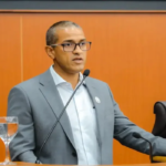 Arthur Henrique renuncia e afirma se ‘colocar à disposição do povo em cargo que se julgar mais importante’