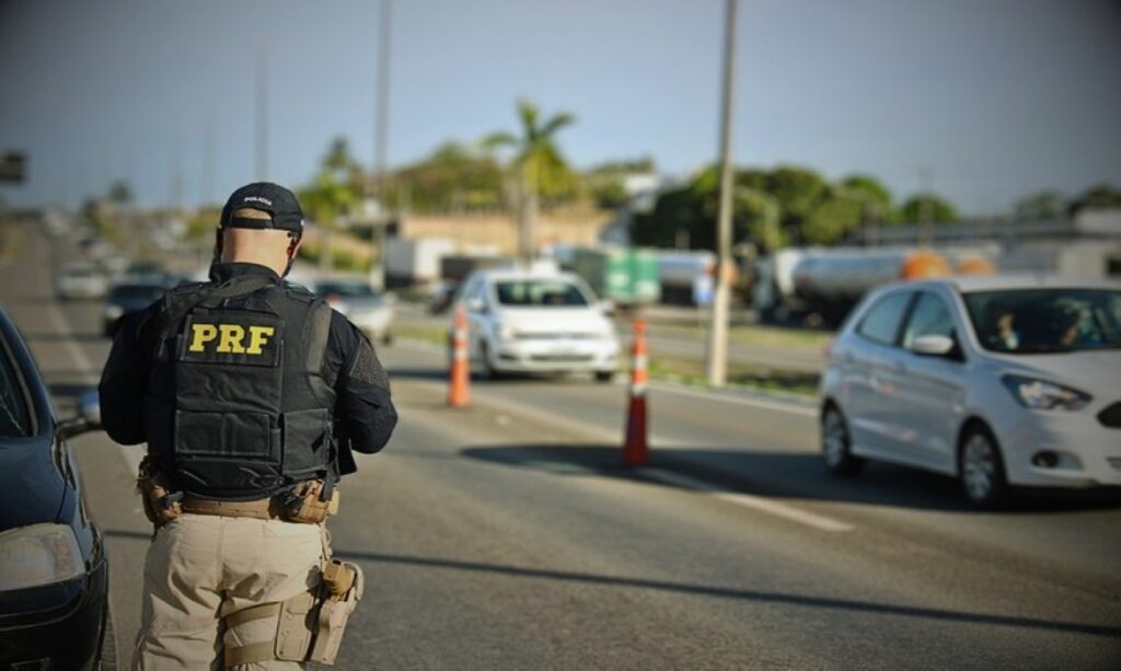 PRF intensifica fiscalização nas rodovias de Roraima durante feriado prolongado