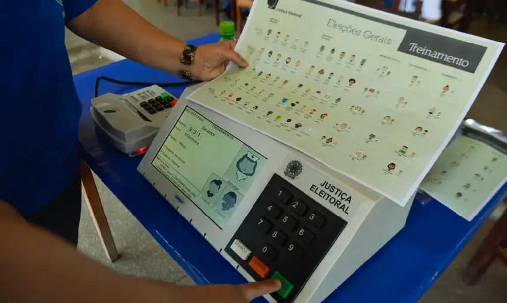 Cadastro eleitoral para emissão e regularização de título se encerra nesta quarta-feira (6)