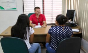 Adolescente com leucemia obtém na Justiça acesso a remédio de R$ 9,7 mil em Roraima
