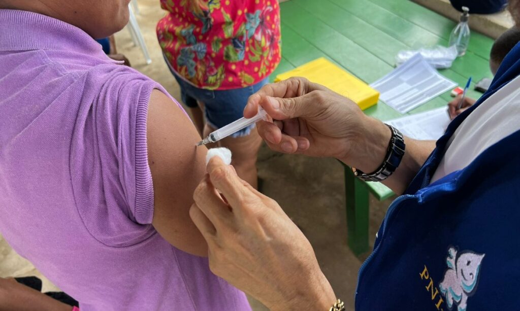 Baixa procura leva Roraima a ampliar vacinação contra influenza para público de até 60 anos
