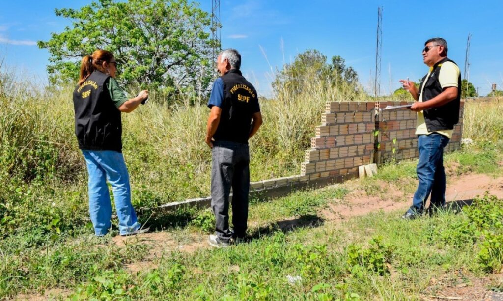 Fiscalização de terrenos baldios ganha reforço em Boa Vista com chegada do período seco