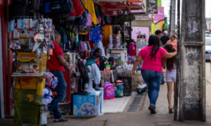 Comércio de Roraima espera faturar R$ 18 milhões no Dia dos Pais, mas consumidores mostram cautela